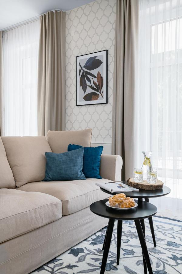 W Sercu Warszawy Apartamenty Varşova Dış mekan fotoğraf
