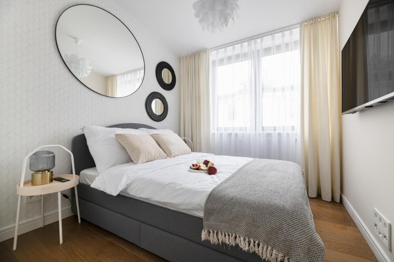W Sercu Warszawy Apartamenty Varşova Dış mekan fotoğraf