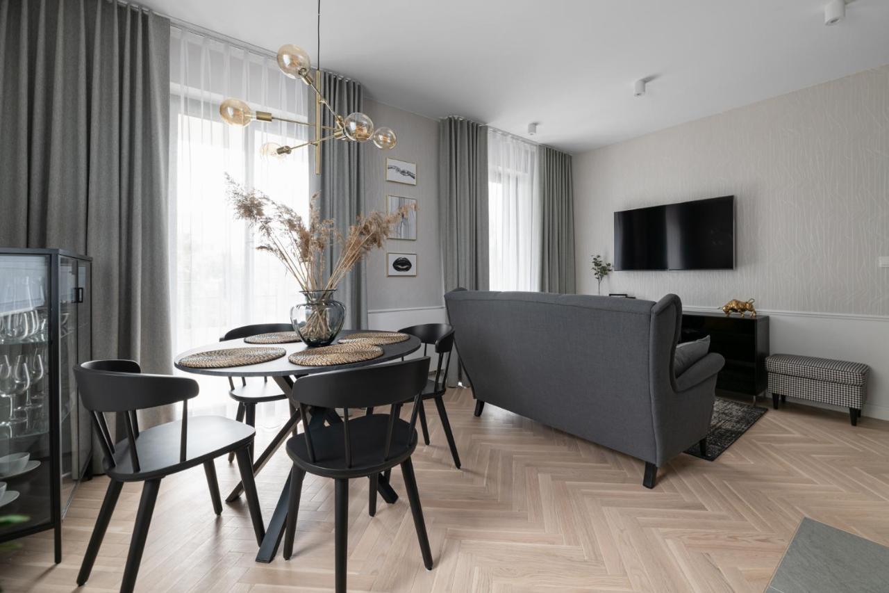 W Sercu Warszawy Apartamenty Varşova Dış mekan fotoğraf