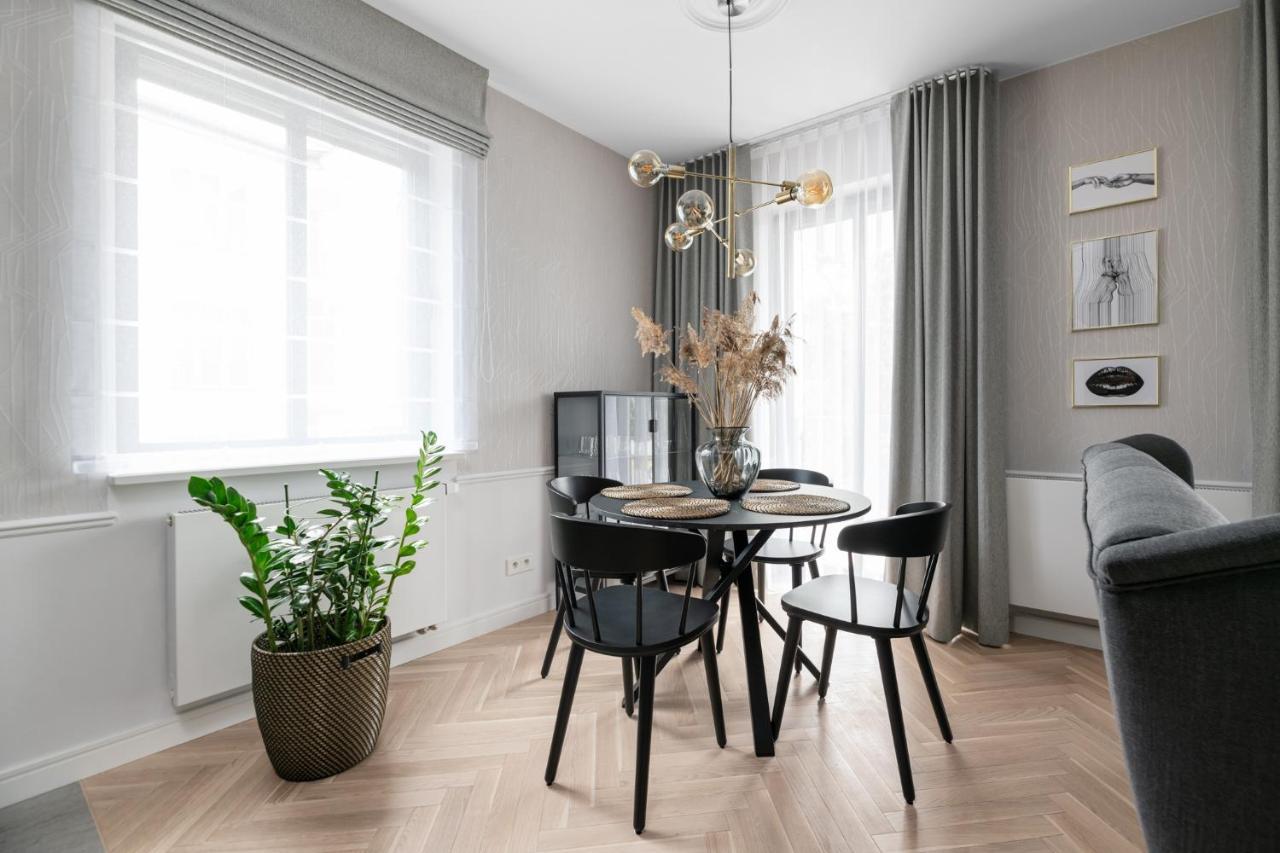 W Sercu Warszawy Apartamenty Varşova Dış mekan fotoğraf