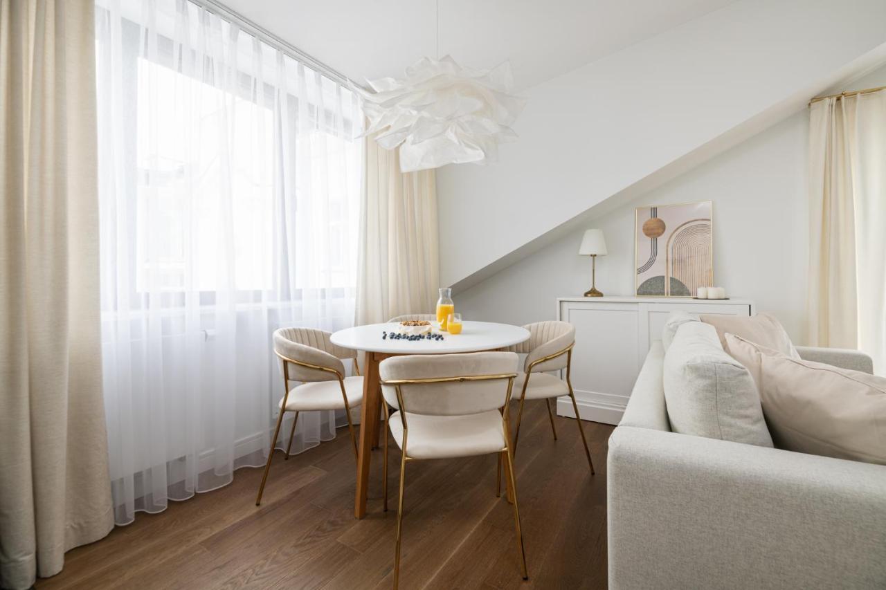 W Sercu Warszawy Apartamenty Varşova Dış mekan fotoğraf