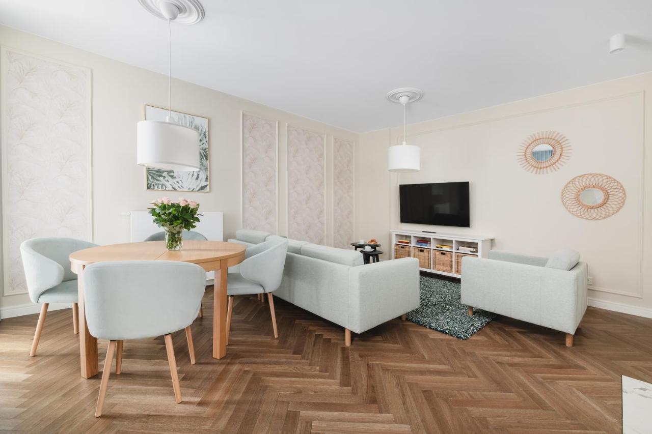 W Sercu Warszawy Apartamenty Varşova Dış mekan fotoğraf