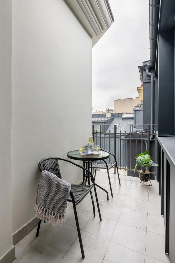 W Sercu Warszawy Apartamenty Varşova Dış mekan fotoğraf