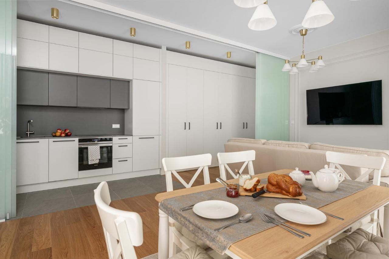 W Sercu Warszawy Apartamenty Varşova Dış mekan fotoğraf
