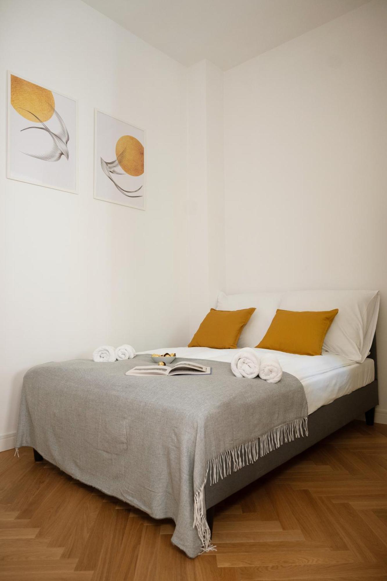 W Sercu Warszawy Apartamenty Varşova Dış mekan fotoğraf
